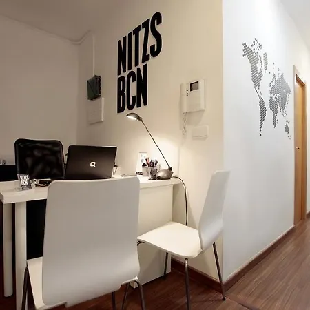 Nitzs Bcn * ברצלונה
