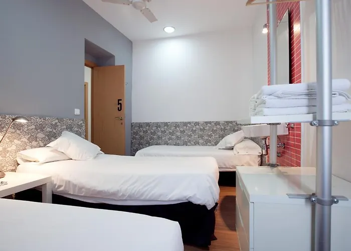 Гостевой дом Nitzs Bcn *