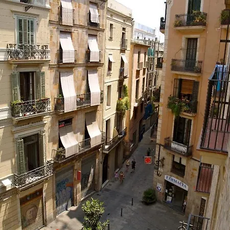 オスタル ニッツス Bcn ゲストハウス *