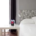 オスタル ニッツス Bcn * バルセロナ
