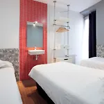 オスタル ニッツス Bcn *